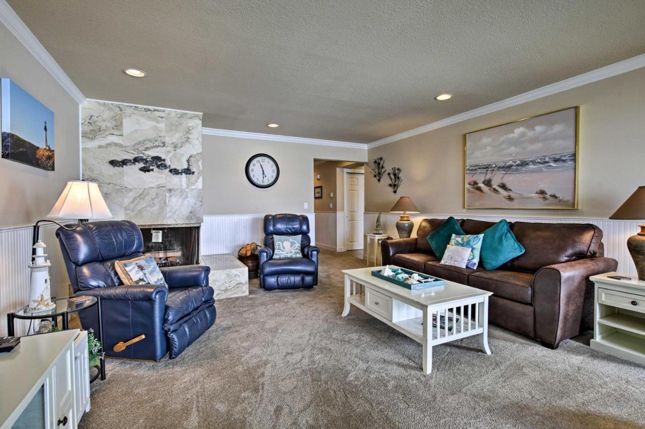 Beachfront Condo With Patio And Views - Walk To Shore! Линкън Сити Екстериор снимка